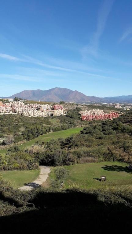 Duquesa Fairways, A Spacious Apartment With Fabulous Views And Facilities Манільва Екстер'єр фото